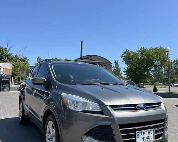 Серый Форд Эскейп, объемом двигателя 1.59 л и пробегом 196 тыс. км за 11200 $, фото 3 на Automoto.ua