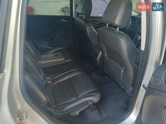 Серый Форд Эскейп, объемом двигателя 1.6 л и пробегом 164 тыс. км за 10900 $, фото 11 на Automoto.ua
