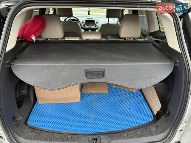 Серый Форд Эскейп, объемом двигателя 2 л и пробегом 287 тыс. км за 9500 $, фото 21 на Automoto.ua