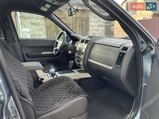 Серый Форд Эскейп, объемом двигателя 3 л и пробегом 150 тыс. км за 11800 $, фото 39 на Automoto.ua