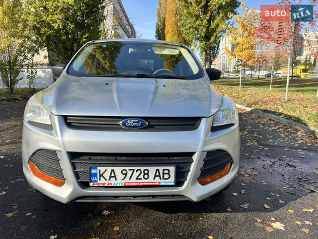Форд Эскейп 2012 в Киеве на Automoto.ua Серый Форд Эскейп, объемом двигателя 2.5 л и пробегом 295 тыс. км за 9000 $, фото 1 на Automoto.ua