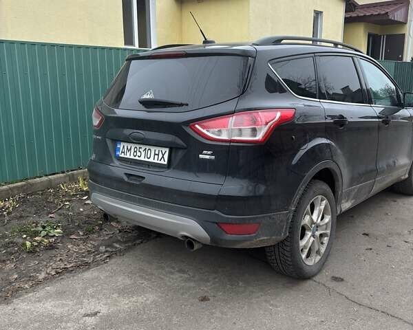 Серый Форд Эскейп, объемом двигателя 1.6 л и пробегом 220 тыс. км за 8200 $, фото 1 на Automoto.ua