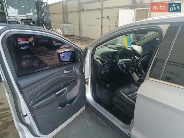 Серый Форд Эскейп, объемом двигателя 1.6 л и пробегом 164 тыс. км за 10900 $, фото 6 на Automoto.ua