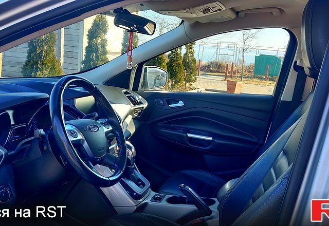 Серый Форд Эскейп, объемом двигателя 2 л и пробегом 300 тыс. км за 10000 $, фото 6 на Automoto.ua