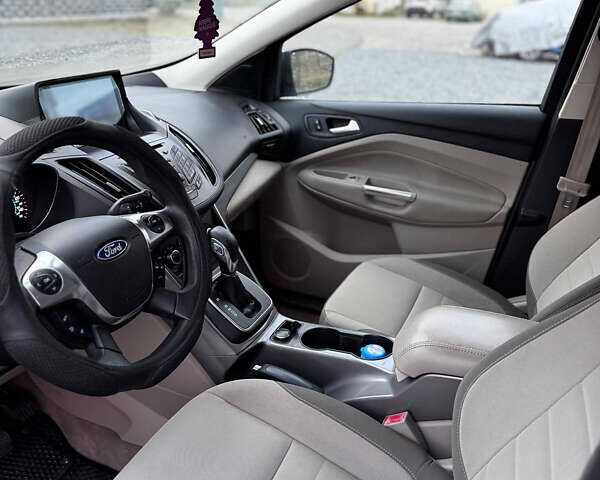 Форд Эскейп 2012 в Киеве на Automoto.ua Серый Форд Эскейп, объемом двигателя 0 л и пробегом 233 тыс. км за 7500 $, фото 7 на Automoto.ua