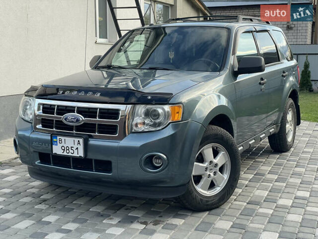 Серый Форд Эскейп, объемом двигателя 3 л и пробегом 150 тыс. км за 11800 $, фото 2 на Automoto.ua