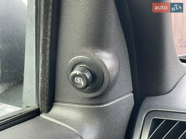 Серый Форд Эскейп, объемом двигателя 3 л и пробегом 150 тыс. км за 11800 $, фото 57 на Automoto.ua