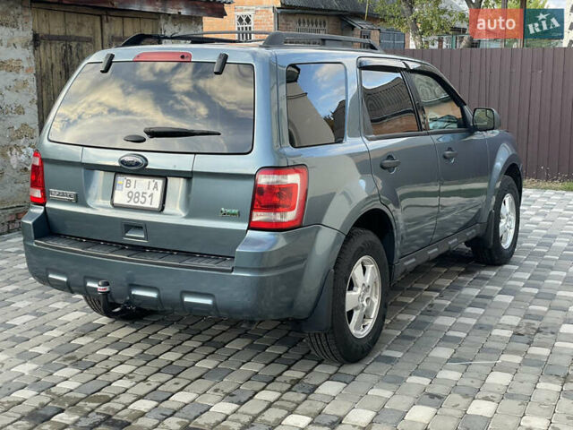 Серый Форд Эскейп, объемом двигателя 3 л и пробегом 150 тыс. км за 11800 $, фото 15 на Automoto.ua