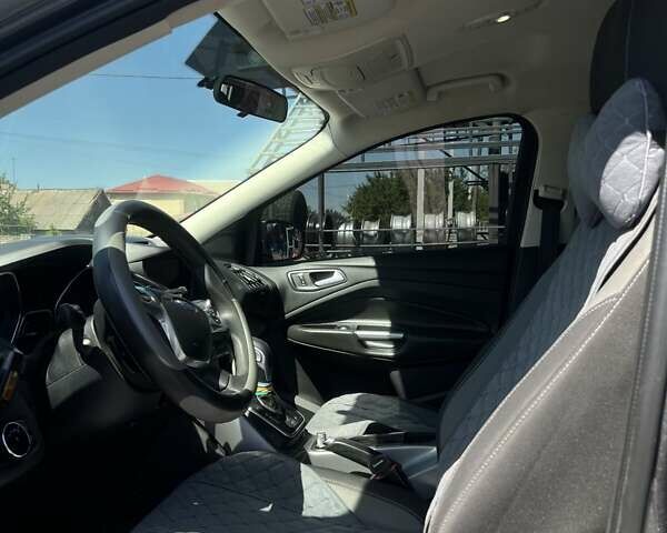 Серый Форд Эскейп, объемом двигателя 1.59 л и пробегом 196 тыс. км за 11200 $, фото 27 на Automoto.ua