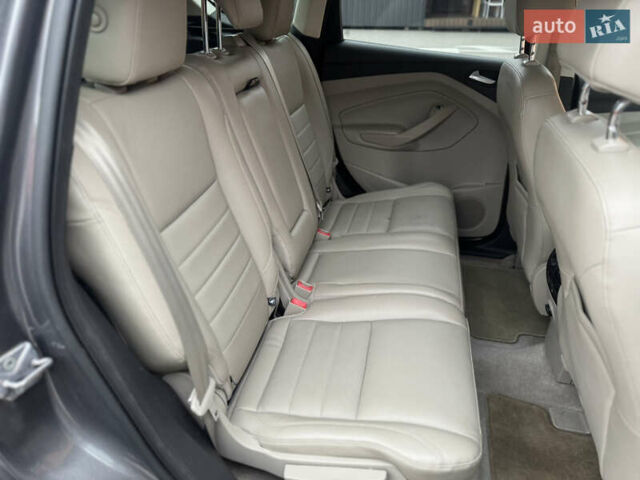 Серый Форд Эскейп, объемом двигателя 2 л и пробегом 145 тыс. км за 9500 $, фото 15 на Automoto.ua