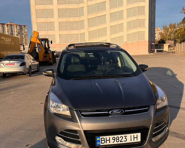 Сірий Форд Ескейп, об'ємом двигуна 2 л та пробігом 171 тис. км за 10500 $, фото 1 на Automoto.ua