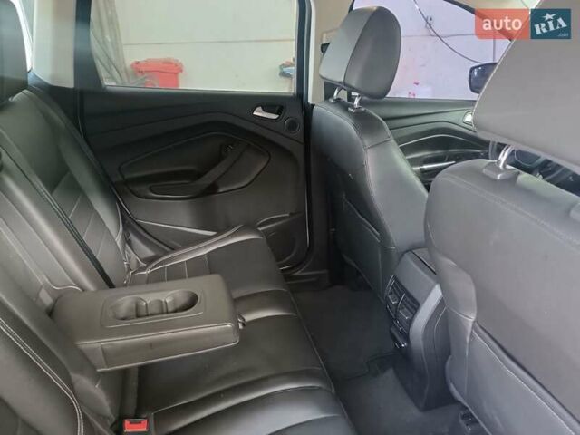 Серый Форд Эскейп, объемом двигателя 1.6 л и пробегом 164 тыс. км за 10900 $, фото 10 на Automoto.ua