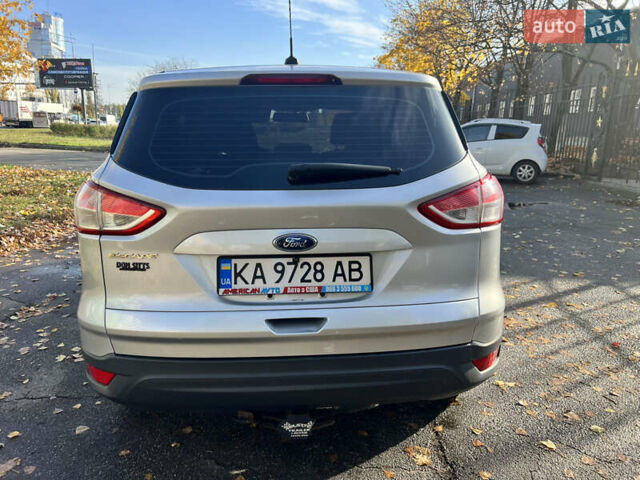 Форд Эскейп 2012 в Киеве на Automoto.ua Серый Форд Эскейп, объемом двигателя 2.5 л и пробегом 295 тыс. км за 9000 $, фото 5 на Automoto.ua