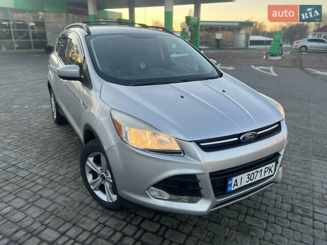 Серый Форд Эскейп, объемом двигателя 1.6 л и пробегом 140 тыс. км за 11000 $, фото 5 на Automoto.ua