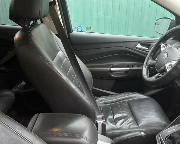 Серый Форд Эскейп, объемом двигателя 1.6 л и пробегом 220 тыс. км за 8200 $, фото 4 на Automoto.ua