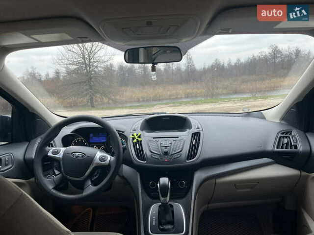 Серый Форд Эскейп, объемом двигателя 2 л и пробегом 217 тыс. км за 10800 $, фото 12 на Automoto.ua