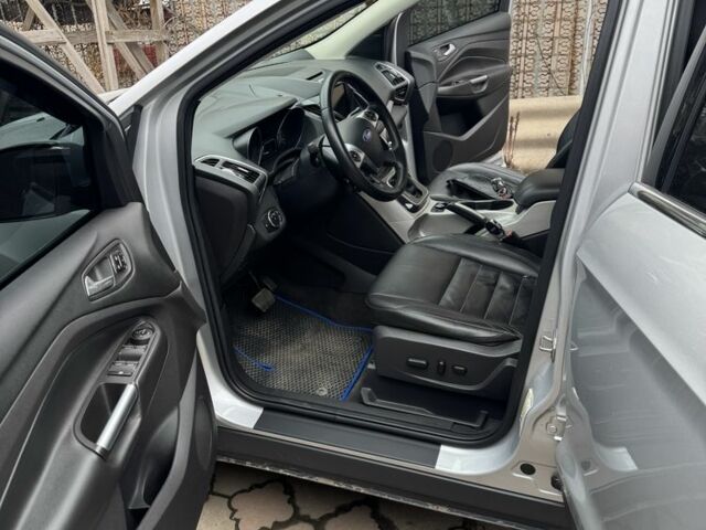 Серый Форд Эскейп, объемом двигателя 1.6 л и пробегом 2 тыс. км за 11000 $, фото 7 на Automoto.ua