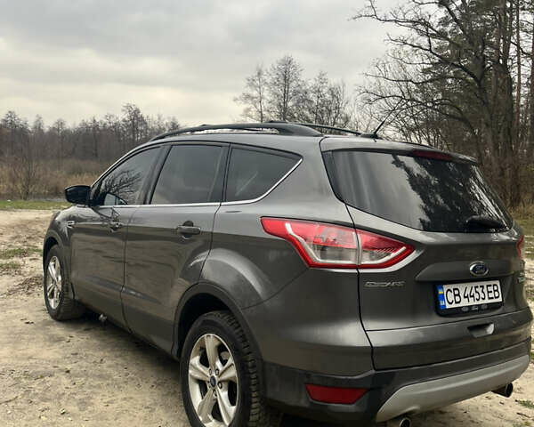 Серый Форд Эскейп, объемом двигателя 2 л и пробегом 217 тыс. км за 10800 $, фото 5 на Automoto.ua