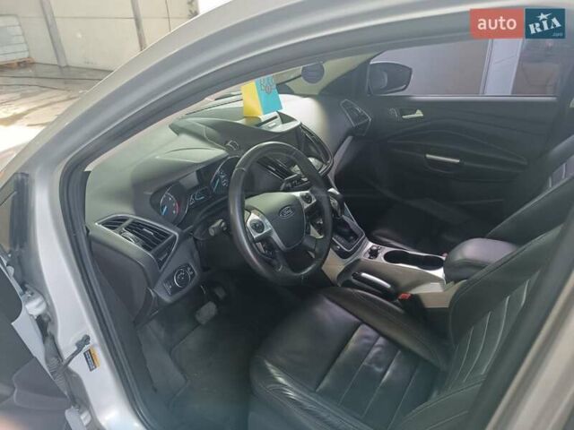 Серый Форд Эскейп, объемом двигателя 1.6 л и пробегом 164 тыс. км за 10900 $, фото 5 на Automoto.ua