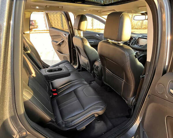 Сірий Форд Ескейп, об'ємом двигуна 2 л та пробігом 171 тис. км за 10500 $, фото 12 на Automoto.ua