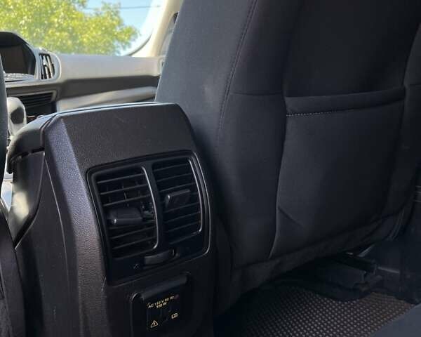 Серый Форд Эскейп, объемом двигателя 1.59 л и пробегом 196 тыс. км за 11200 $, фото 22 на Automoto.ua