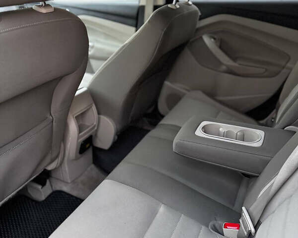 Форд Эскейп 2012 в Киеве на Automoto.ua Серый Форд Эскейп, объемом двигателя 0 л и пробегом 233 тыс. км за 7500 $, фото 8 на Automoto.ua