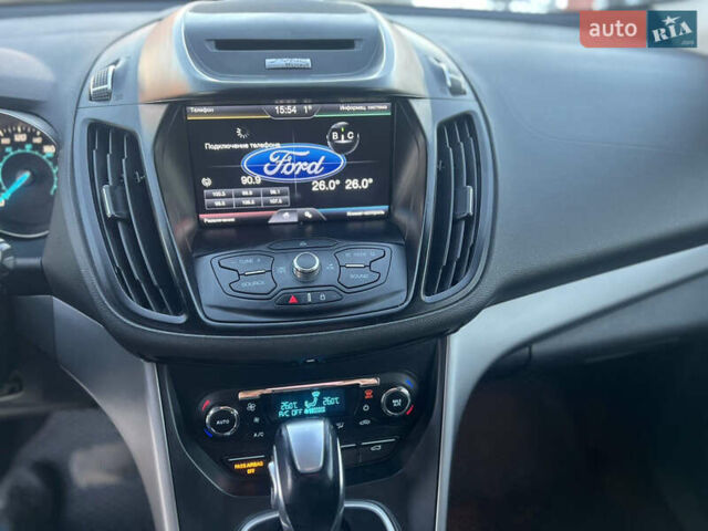 Серый Форд Эскейп, объемом двигателя 1.6 л и пробегом 140 тыс. км за 11000 $, фото 7 на Automoto.ua
