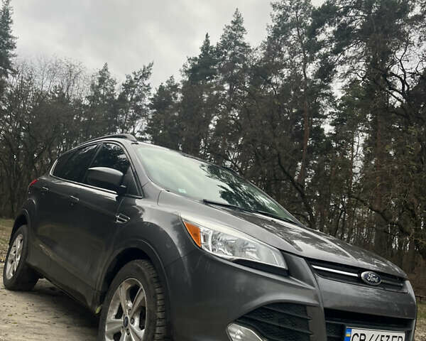 Серый Форд Эскейп, объемом двигателя 2 л и пробегом 217 тыс. км за 10800 $, фото 4 на Automoto.ua