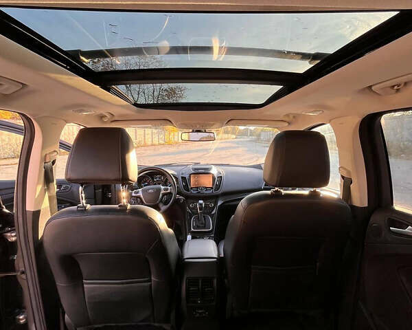 Сірий Форд Ескейп, об'ємом двигуна 2 л та пробігом 171 тис. км за 10500 $, фото 9 на Automoto.ua