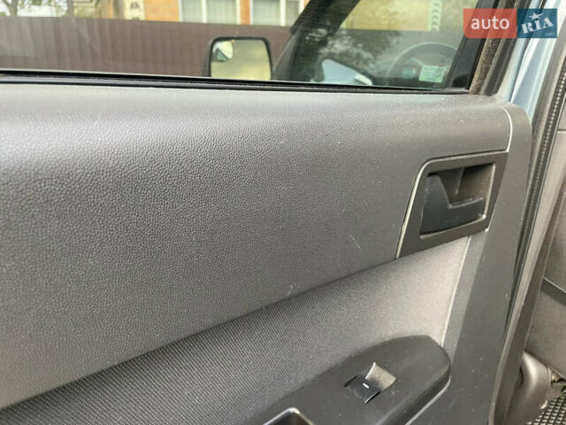 Серый Форд Эскейп, объемом двигателя 3 л и пробегом 150 тыс. км за 11800 $, фото 46 на Automoto.ua