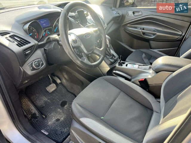 Форд Эскейп 2012 в Киеве на Automoto.ua Серый Форд Эскейп, объемом двигателя 2.5 л и пробегом 295 тыс. км за 9000 $, фото 18 на Automoto.ua