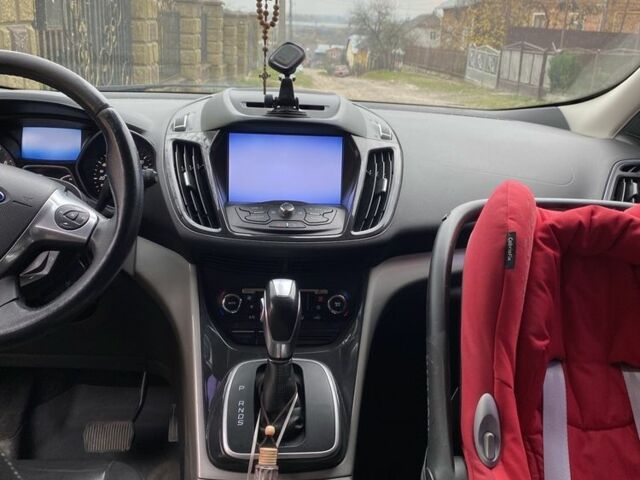 Серый Форд Эскейп, объемом двигателя 0 л и пробегом 240 тыс. км за 11000 $, фото 7 на Automoto.ua