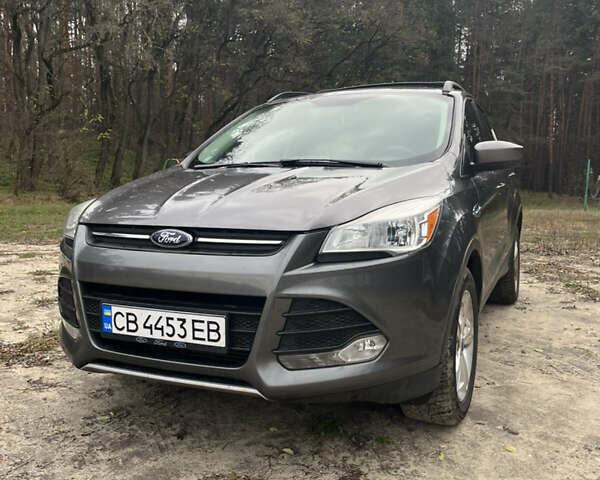 Серый Форд Эскейп, объемом двигателя 2 л и пробегом 217 тыс. км за 10800 $, фото 7 на Automoto.ua