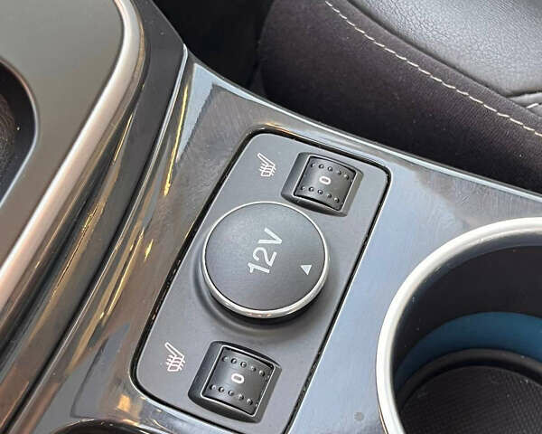 Сірий Форд Ескейп, об'ємом двигуна 2 л та пробігом 171 тис. км за 10500 $, фото 7 на Automoto.ua