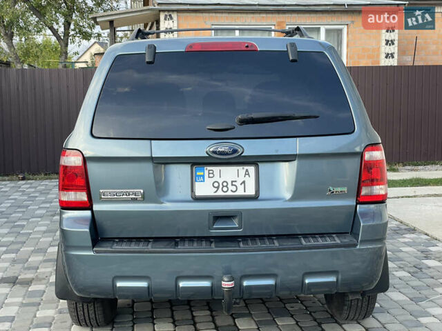 Серый Форд Эскейп, объемом двигателя 3 л и пробегом 150 тыс. км за 11800 $, фото 12 на Automoto.ua