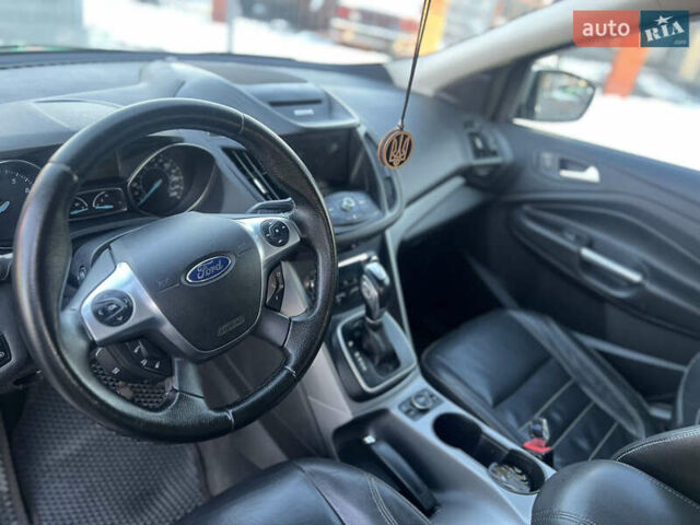 Серый Форд Эскейп, объемом двигателя 1.6 л и пробегом 140 тыс. км за 11000 $, фото 6 на Automoto.ua
