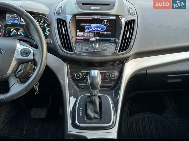 Серый Форд Эскейп, объемом двигателя 2 л и пробегом 240 тыс. км за 9200 $, фото 16 на Automoto.ua