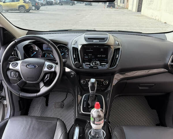 Сірий Форд Ескейп, об'ємом двигуна 2 л та пробігом 124 тис. км за 11400 $, фото 13 на Automoto.ua