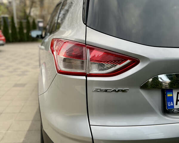 Серый Форд Эскейп, объемом двигателя 2 л и пробегом 149 тыс. км за 10699 $, фото 26 на Automoto.ua