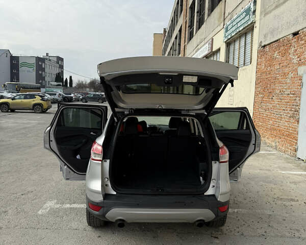 Сірий Форд Ескейп, об'ємом двигуна 2 л та пробігом 124 тис. км за 11400 $, фото 10 на Automoto.ua