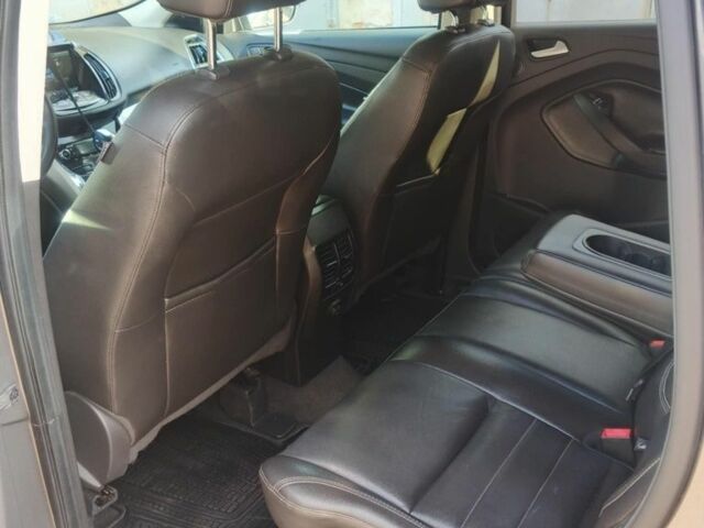 Серый Форд Эскейп, объемом двигателя 1.6 л и пробегом 212 тыс. км за 10500 $, фото 4 на Automoto.ua