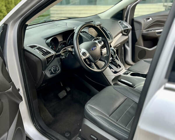 Серый Форд Эскейп, объемом двигателя 2 л и пробегом 149 тыс. км за 10699 $, фото 53 на Automoto.ua