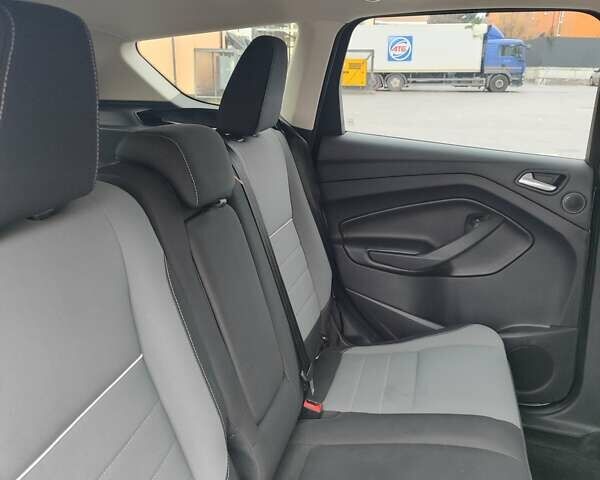 Серый Форд Эскейп, объемом двигателя 1.6 л и пробегом 140 тыс. км за 10200 $, фото 13 на Automoto.ua