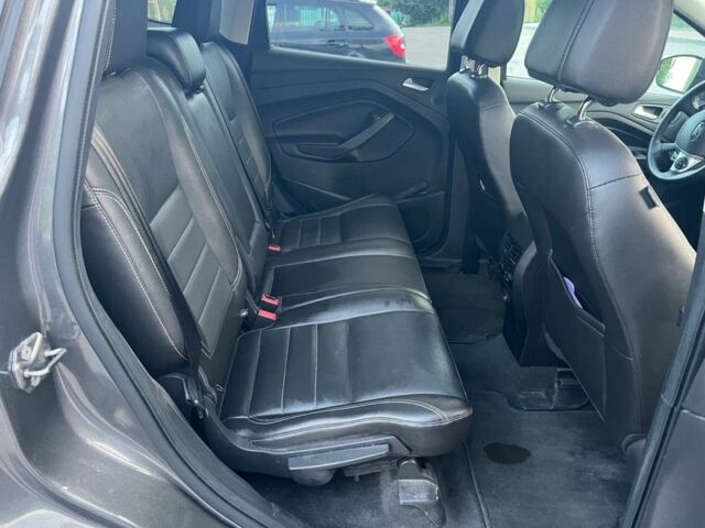 Серый Форд Эскейп, объемом двигателя 2 л и пробегом 248 тыс. км за 9300 $, фото 5 на Automoto.ua