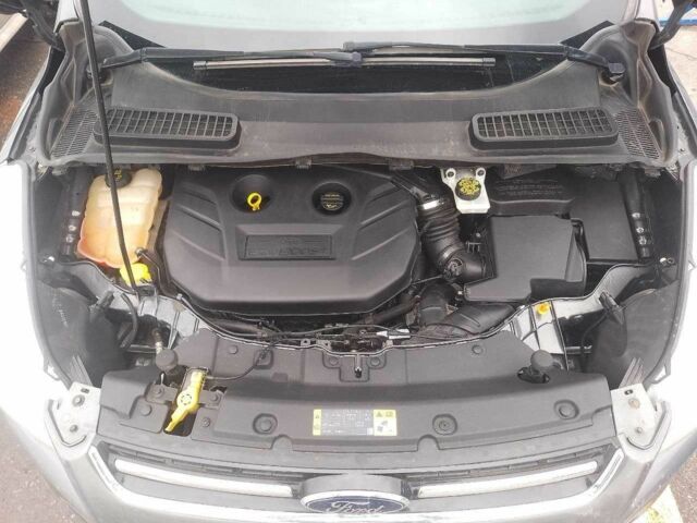 Серый Форд Эскейп, объемом двигателя 2 л и пробегом 118 тыс. км за 13300 $, фото 3 на Automoto.ua