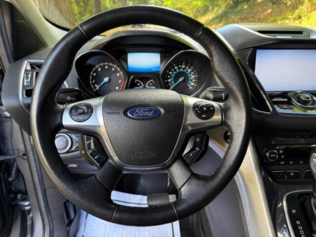 Серый Форд Эскейп, объемом двигателя 1.6 л и пробегом 82 тыс. км за 1200 $, фото 11 на Automoto.ua