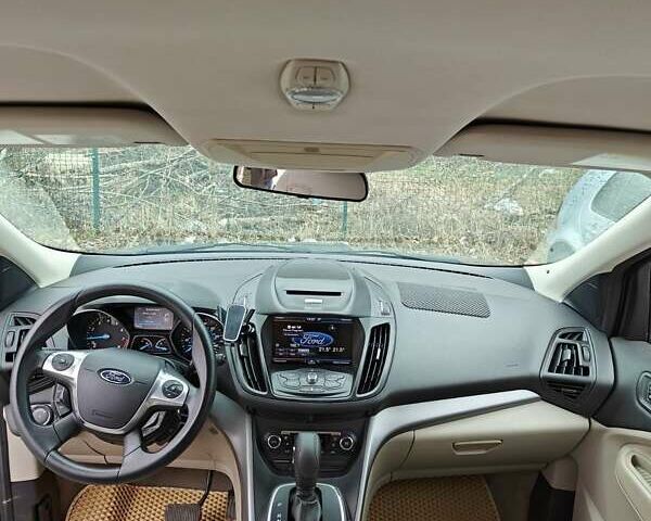 Серый Форд Эскейп, объемом двигателя 1.6 л и пробегом 222 тыс. км за 10500 $, фото 7 на Automoto.ua