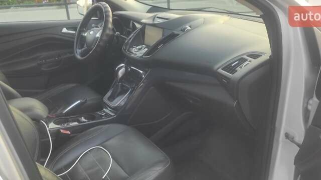 Сірий Форд Ескейп, об'ємом двигуна 2 л та пробігом 300 тис. км за 10300 $, фото 10 на Automoto.ua