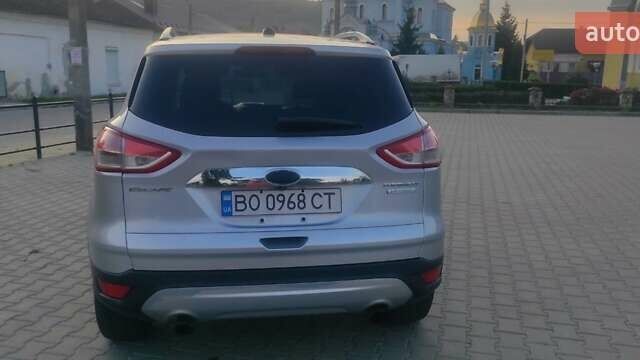 Сірий Форд Ескейп, об'ємом двигуна 2 л та пробігом 300 тис. км за 10300 $, фото 4 на Automoto.ua