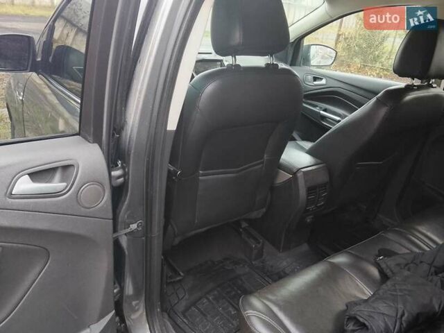 Сірий Форд Ескейп, об'ємом двигуна 1.6 л та пробігом 269 тис. км за 8200 $, фото 2 на Automoto.ua